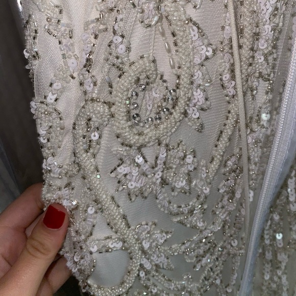 SHERRI HILL IVORY BEADED GOWN - Picture 8 of 12